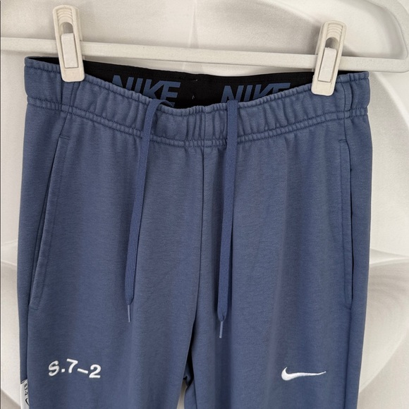 Nike Men’s Dri-FIT Studio '72 Joggers! - Picture 3 of 10